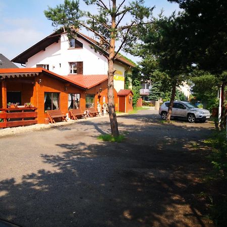 Goscinna Hacjenda Radwanice Exterior foto
