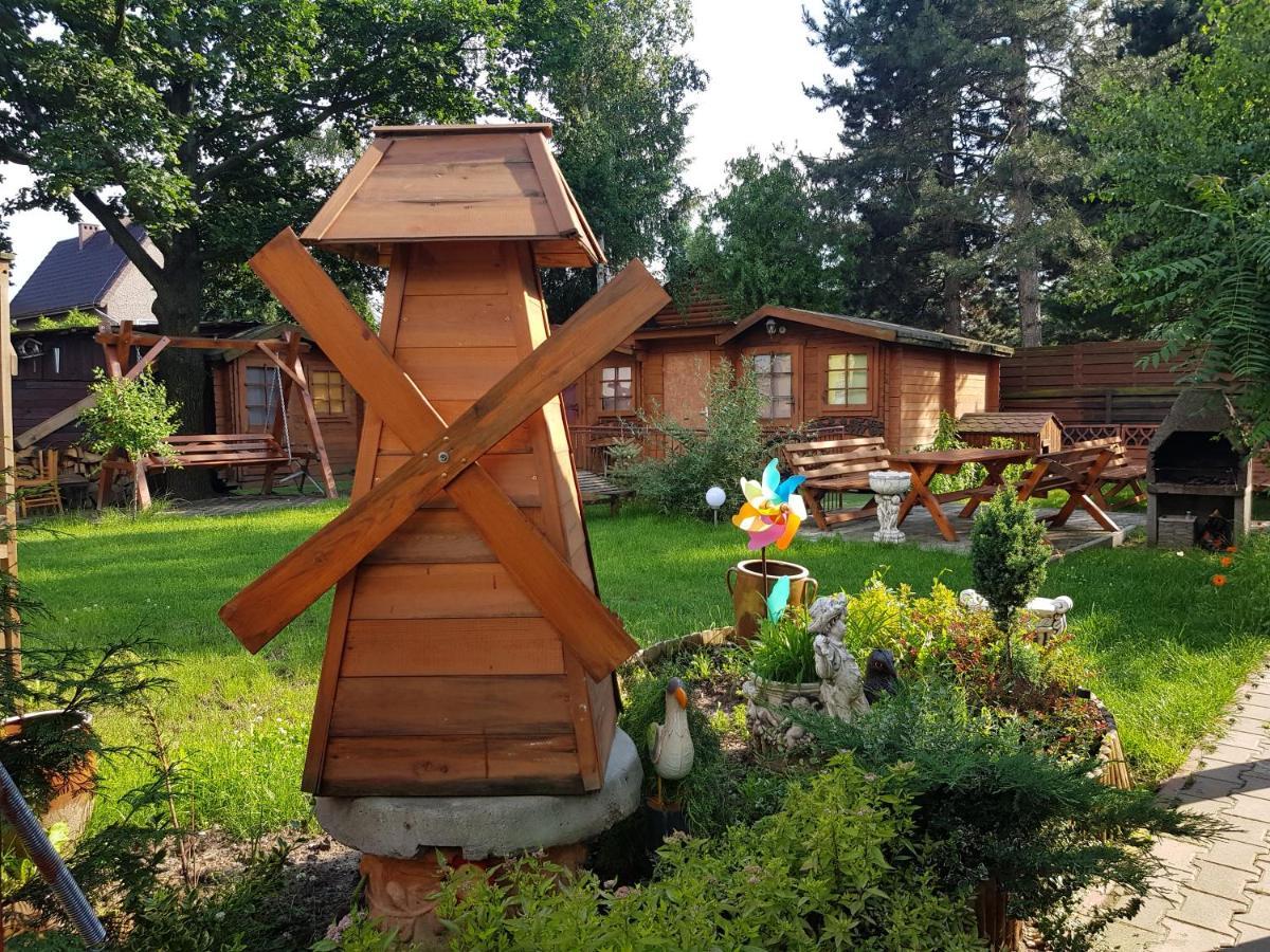 Goscinna Hacjenda Radwanice Exterior foto