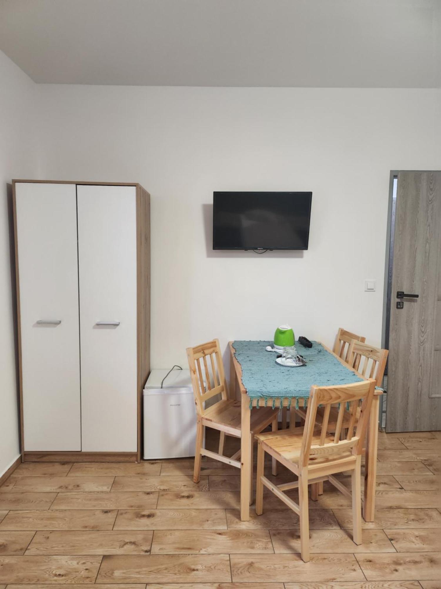 Goscinna Hacjenda Radwanice Habitación foto