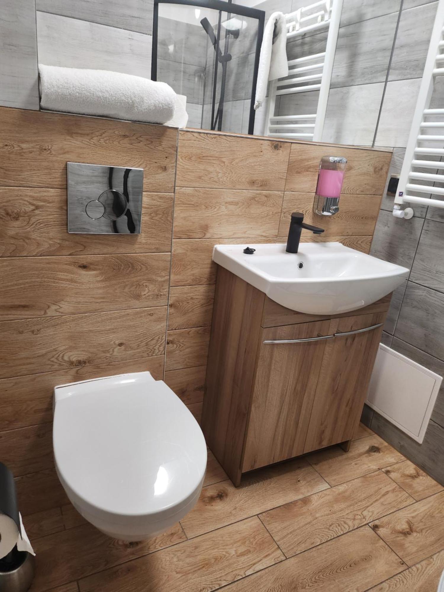 Goscinna Hacjenda Radwanice Habitación foto