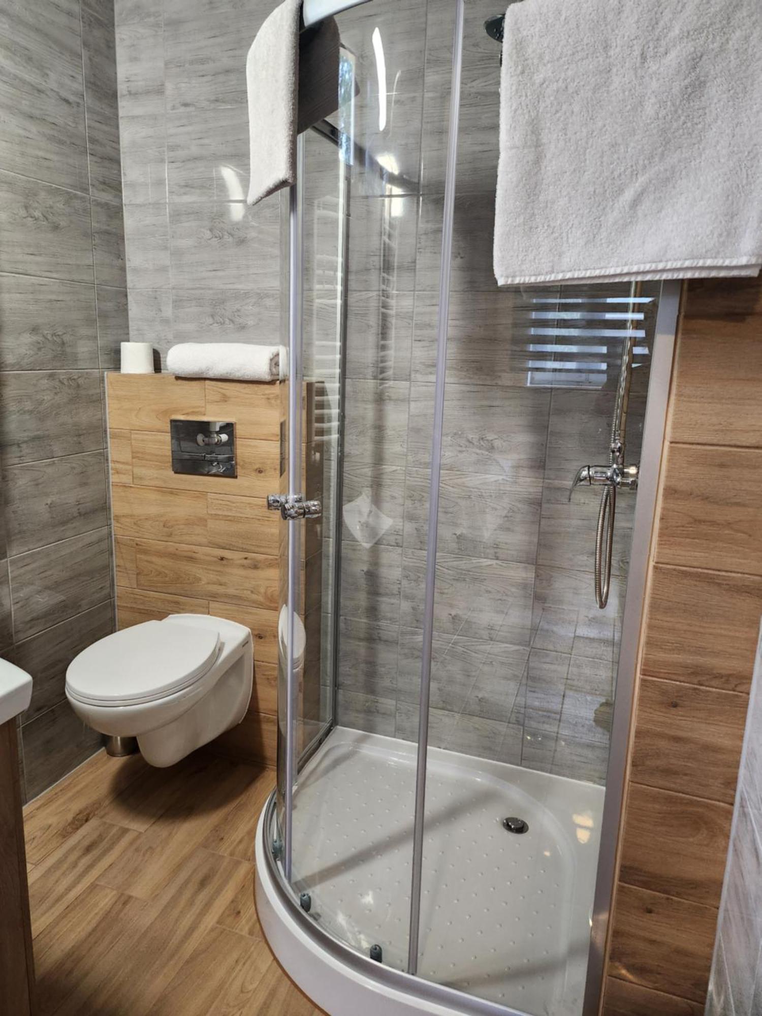 Goscinna Hacjenda Radwanice Habitación foto